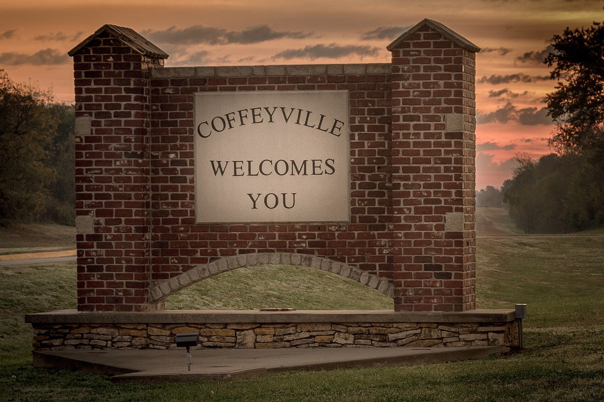 Coffeyville, kansas, featuring "\"Coffeyville, Kansas - Coffeyville is a city in southeastern Montgomery County, Kansas, United States, located along the Verdigris River in the state's southeaster...\"" and Dearing, Kansas - Dearing is a city in Montgomery County, Kansas, United States., web design agency service area photo