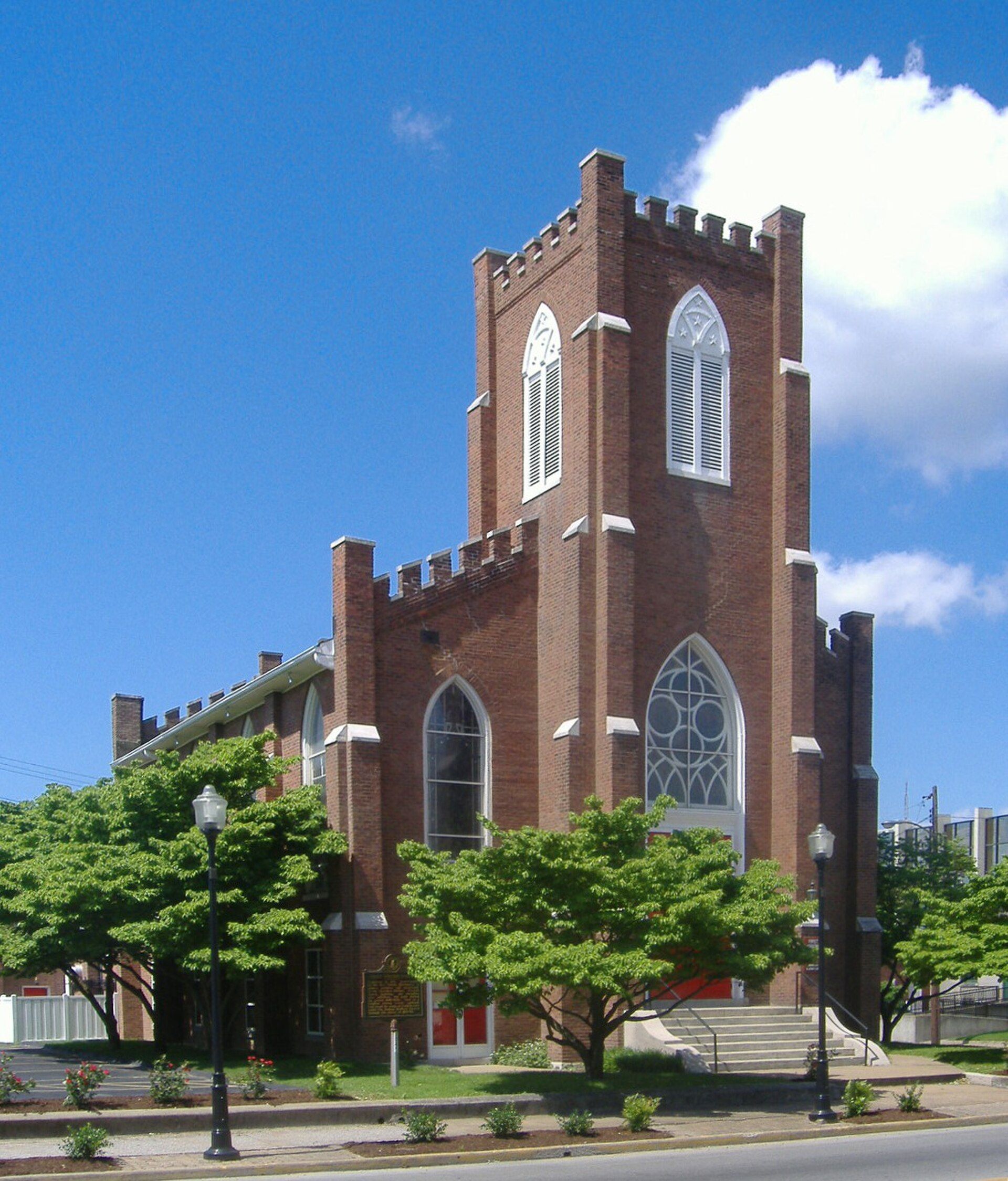 Hopkinsville, kentucky, featuring Hopkinsville, Kentucky - Hopkinsville is a city in and the county seat of Christian County, Kentucky, United States. and Hopkinsville Community College - Hopkinsville Community College (HCC) is a public community college in Hopkinsville, Kentucky., web design agency service area photo