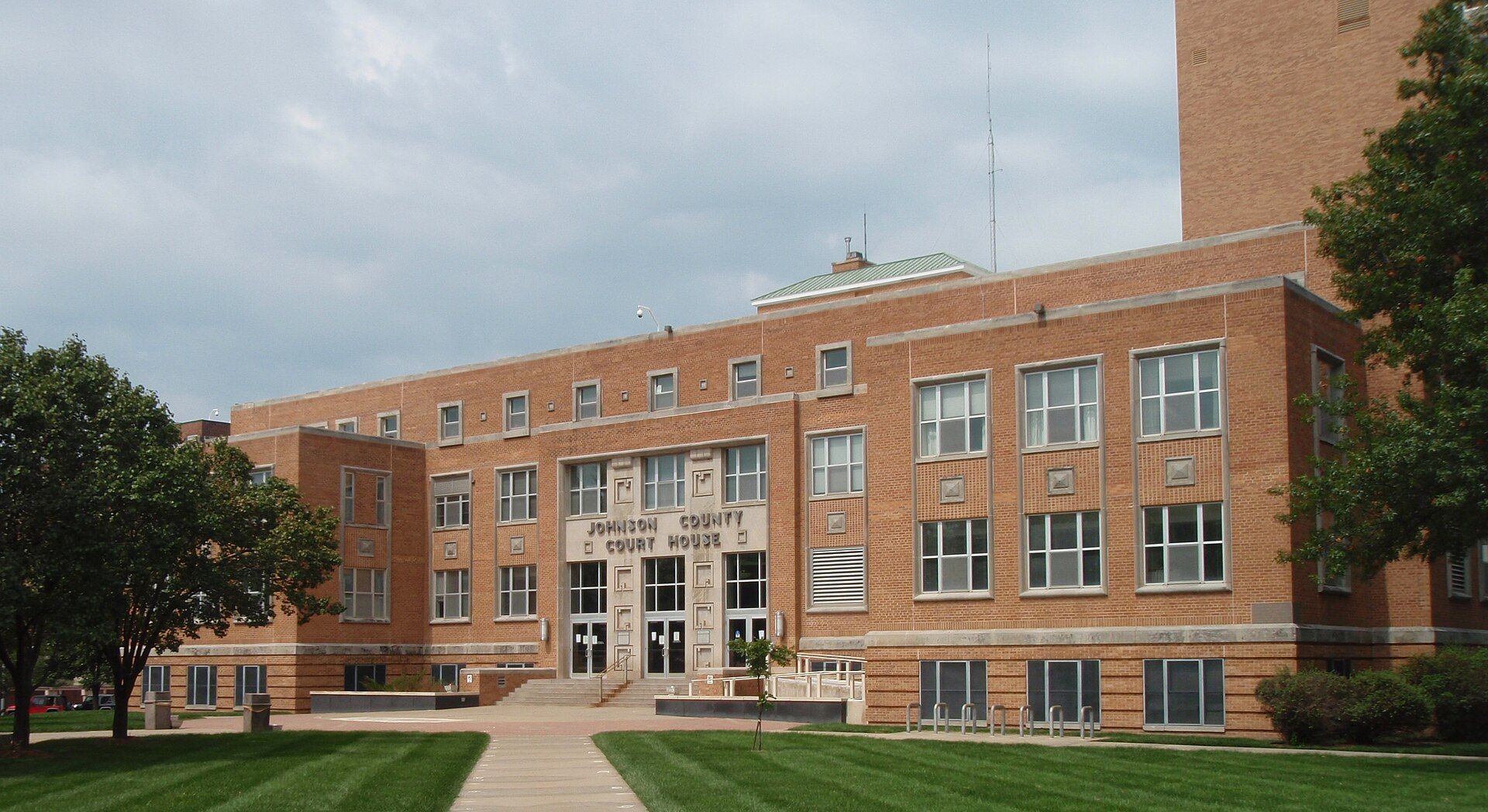 Overland Park, kansas, featuring Overland Park, Kansas - Overland Park ( OH-vər-lənd) is a city in Johnson County, Kansas, United States. and Blue Valley USD 229 - Blue Valley USD 229 is a public unified school district headquartered in Overland Park, Kansas, United States., web design agency service area photo