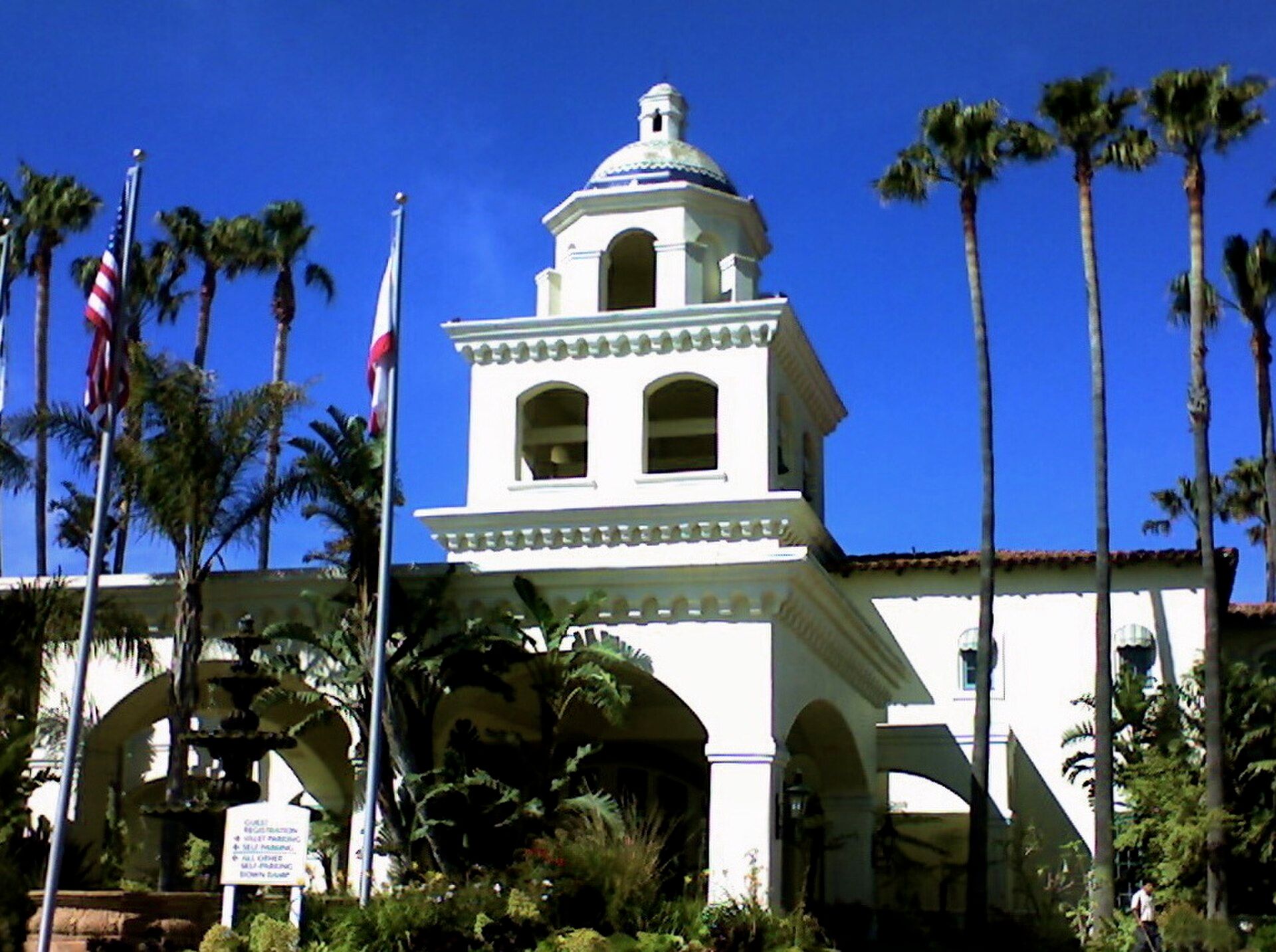 Oxnard, california, featuring Oxnard, California - Oxnard ( ) is a city in Ventura County, California, United States. and "Oxnard Airport - Oxnard Airport (IATA: OXR, ICAO: KOXR, FAA LID: OXR) is a county-owned, public airport a mile west of downtown Oxnard, in Ventura County, Ca...", web design agency service area photo